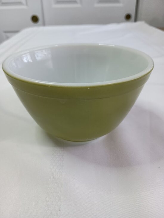PYREX Other - Vintage PYREX 401 1.5 Pint Green Mixing Bowl